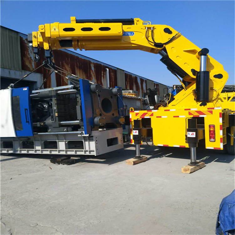 泰和县 大吨位折臂吊出租费用解析：一小时租赁多少钱