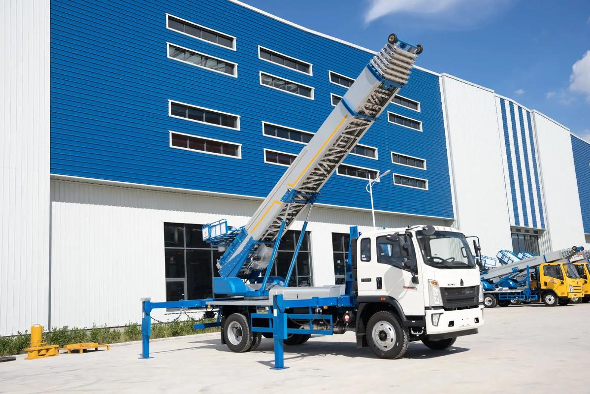 泰和县小型云梯车上料车租赁多少钱