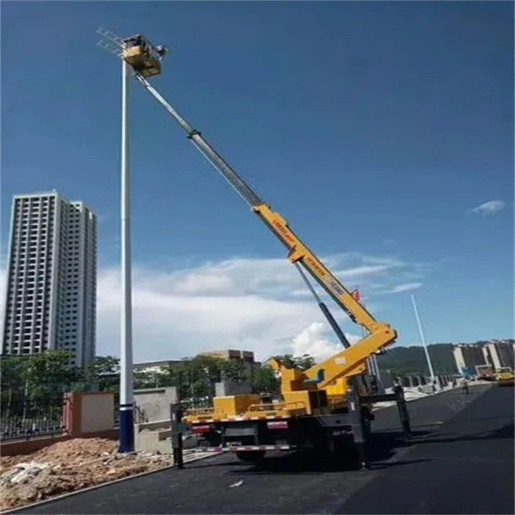 泰和县维修路灯的曲臂升降车出租