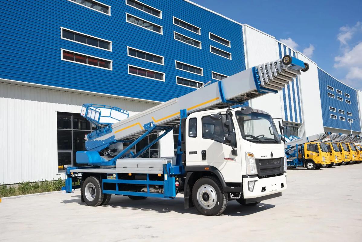 泰和县出租云梯车高空作业车 建筑垃圾搬运